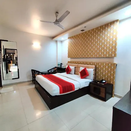 Hotel Delhi Pride, Karol Bagh Exterior photo