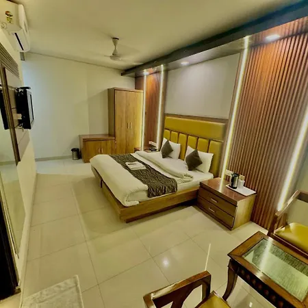 Hotel Delhi Pride, Karol Bagh Exterior photo